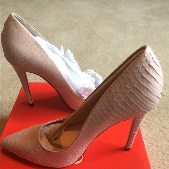 Tamar Shoes - Tamar BNIB pink snake heels